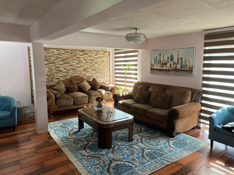 Amplia Casa Familiar Con Piscina Privada * Los Ángeles